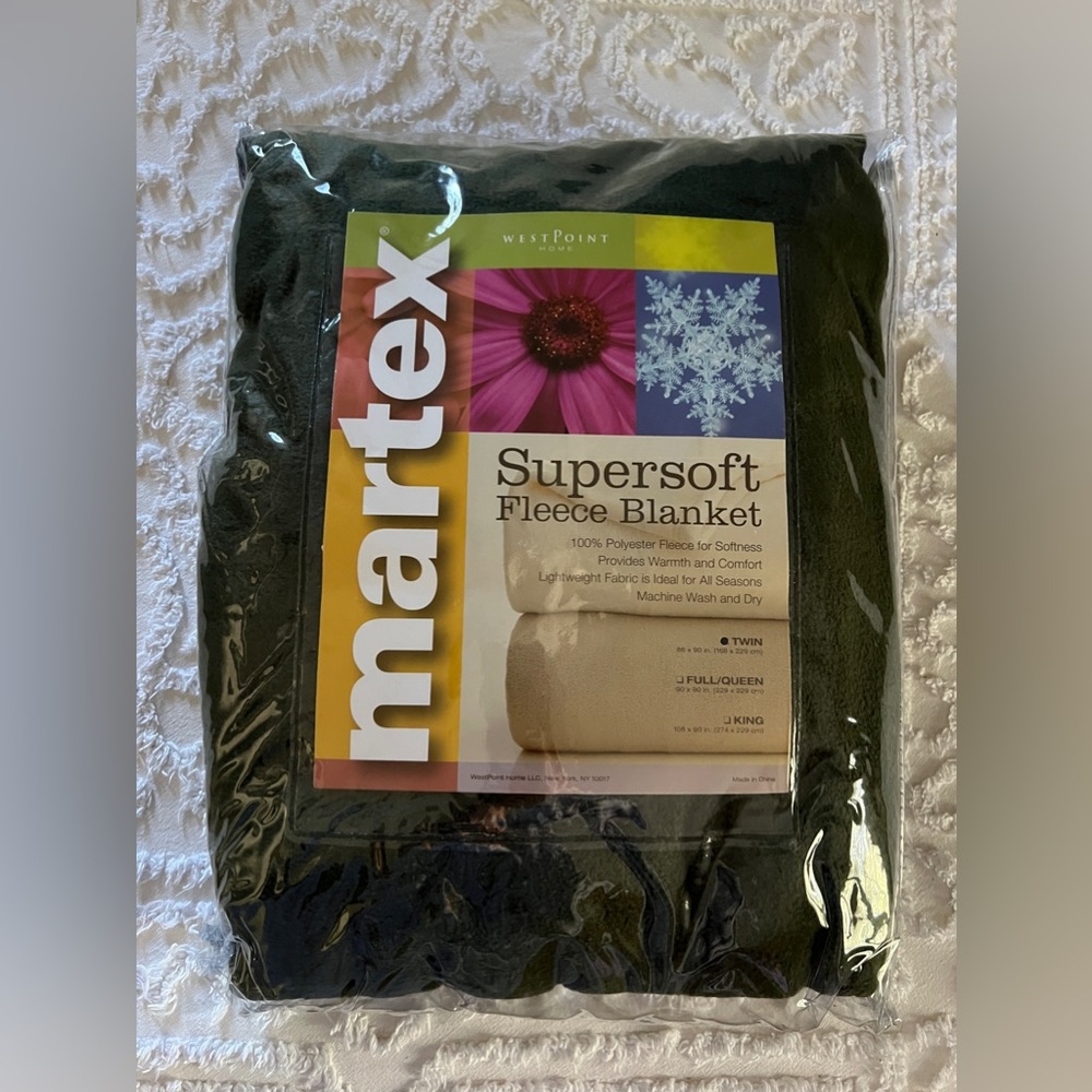 NWT Martel Fleece Blanket | Size Twin